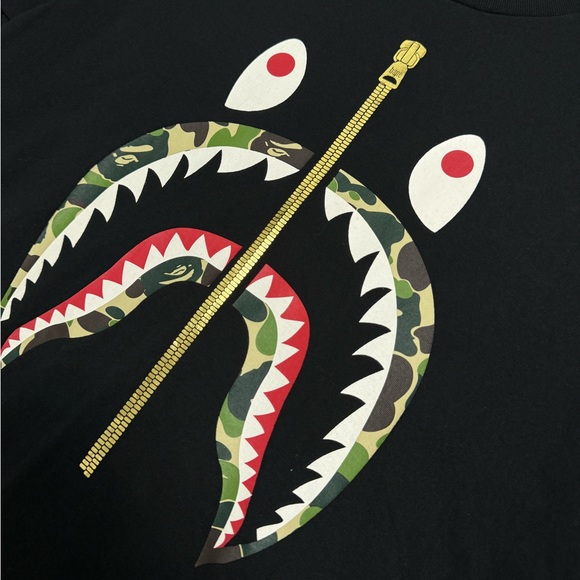 Bape ABC Camo shark tee ( L ) - Picture 2 of 7